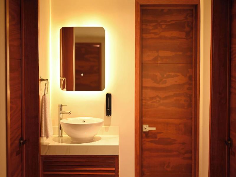Hotel 28 image