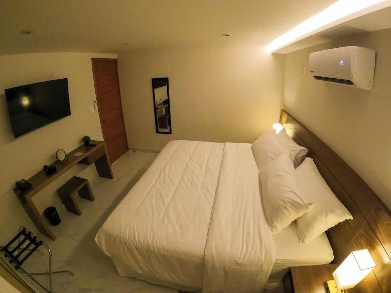 Hotel 28 image