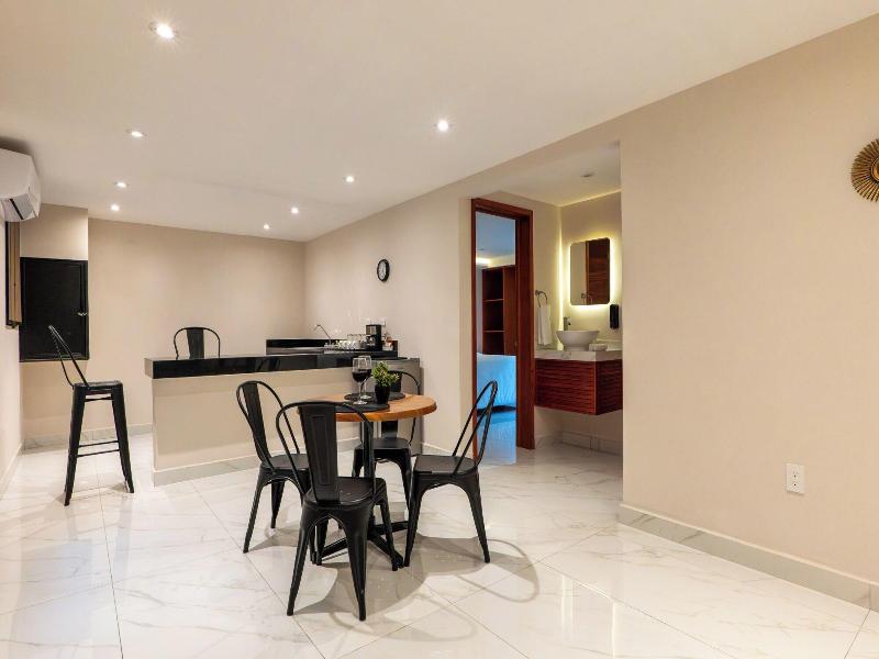 Hotel 28 image