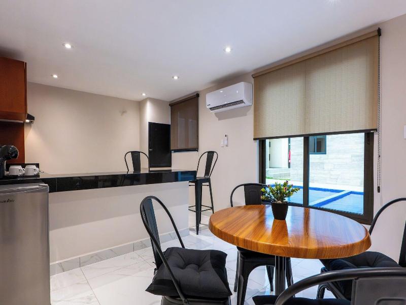 Hotel 28 image