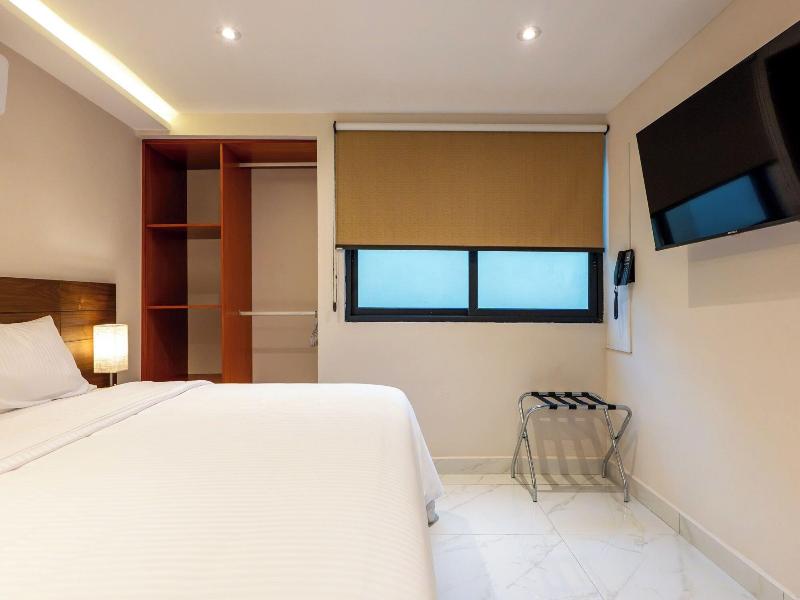 Hotel 28 image