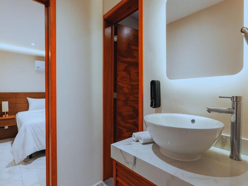 Hotel 28 image