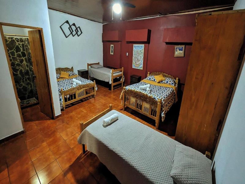 1961 Los Naranjos Hostal image