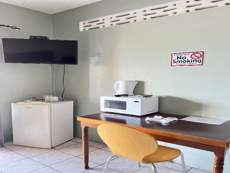 Seaview Apartel image