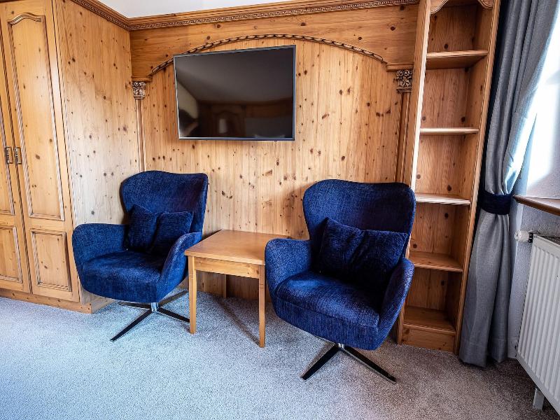 Sl Hotel image