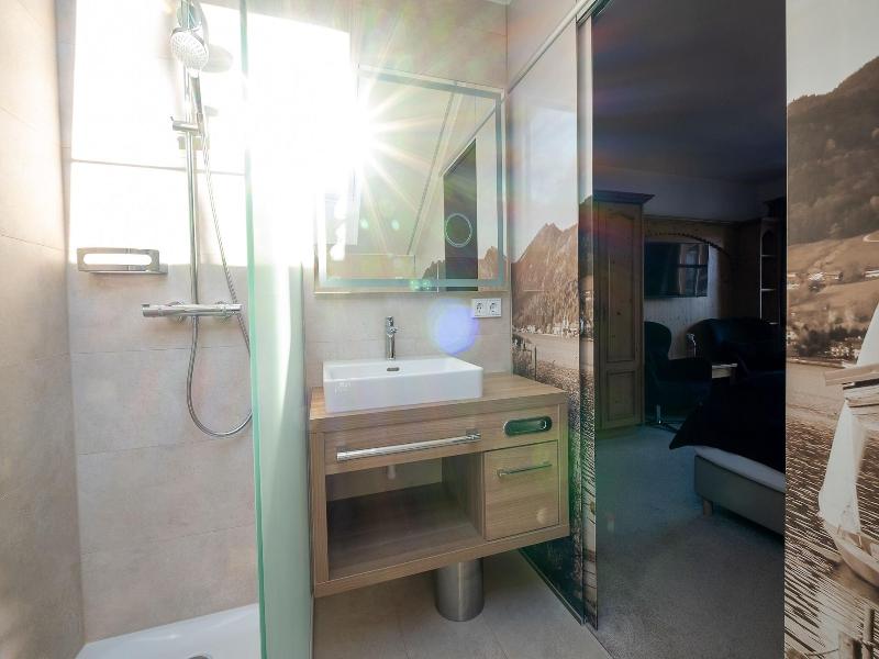 Sl Hotel image
