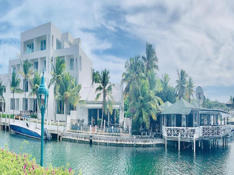 Zenza Boutique Hotel image