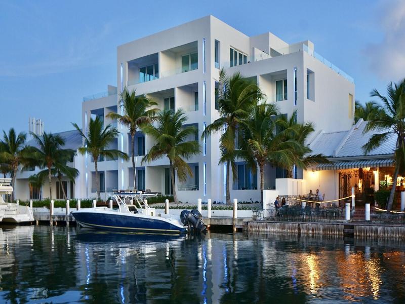 Zenza Boutique Hotel image