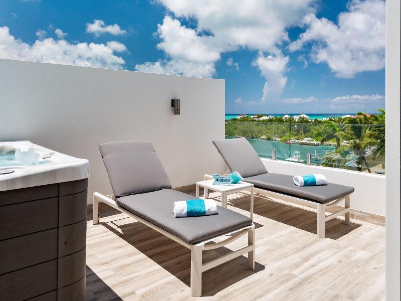 Zenza Boutique Hotel image