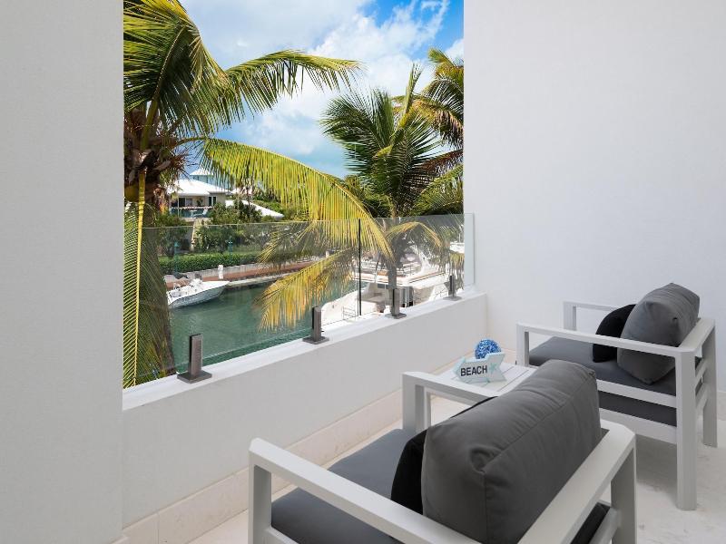 Zenza Boutique Hotel image