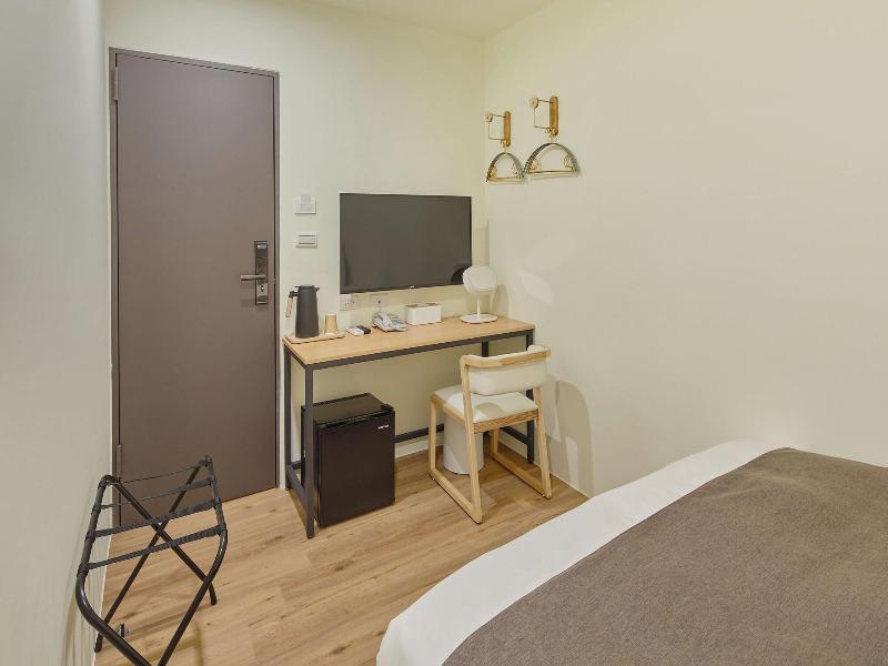 Stay Easy Inn image