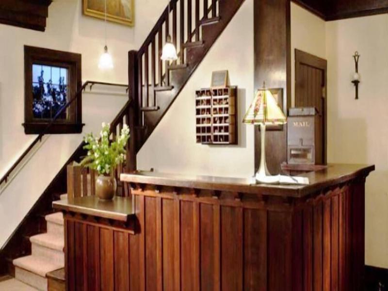 Belton Chalet image