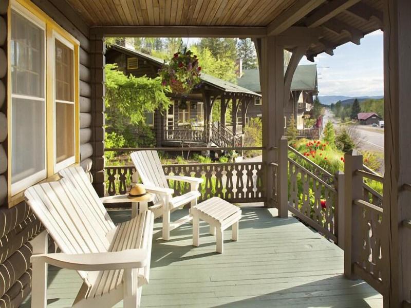 Belton Chalet image