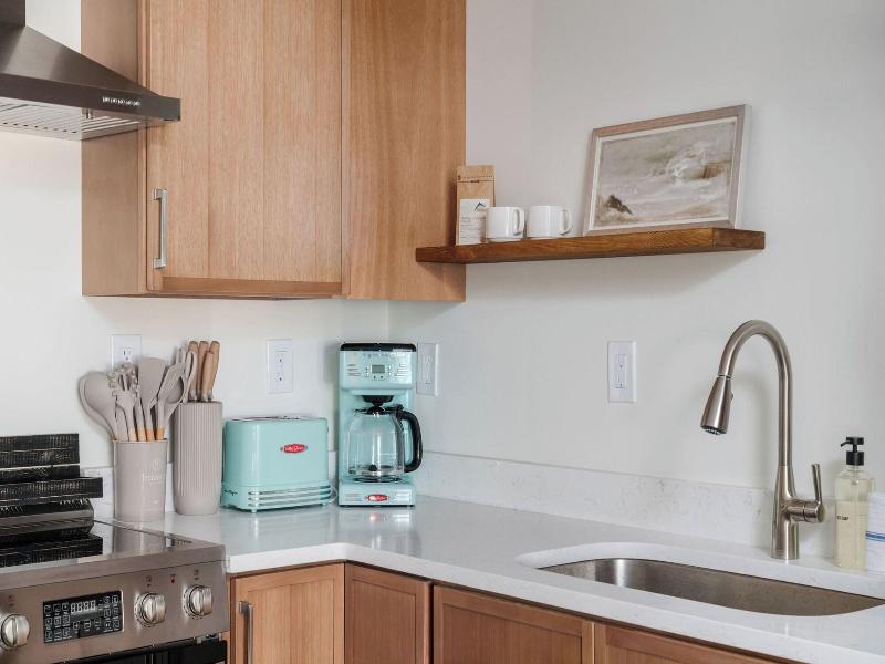 Haleys Court Boutique Motel image