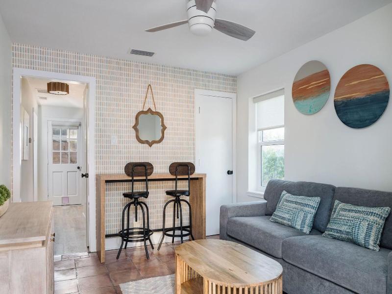 Haleys Court Boutique Motel image