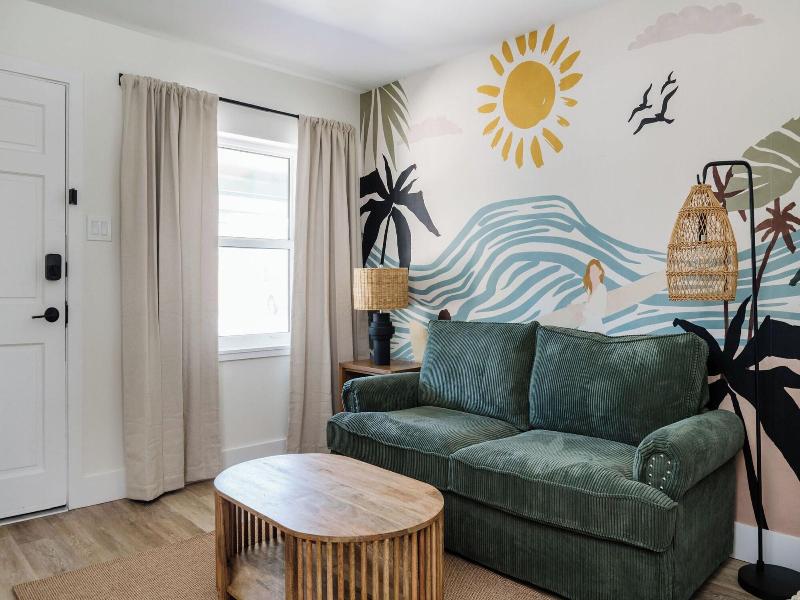 Haleys Court Boutique Motel image