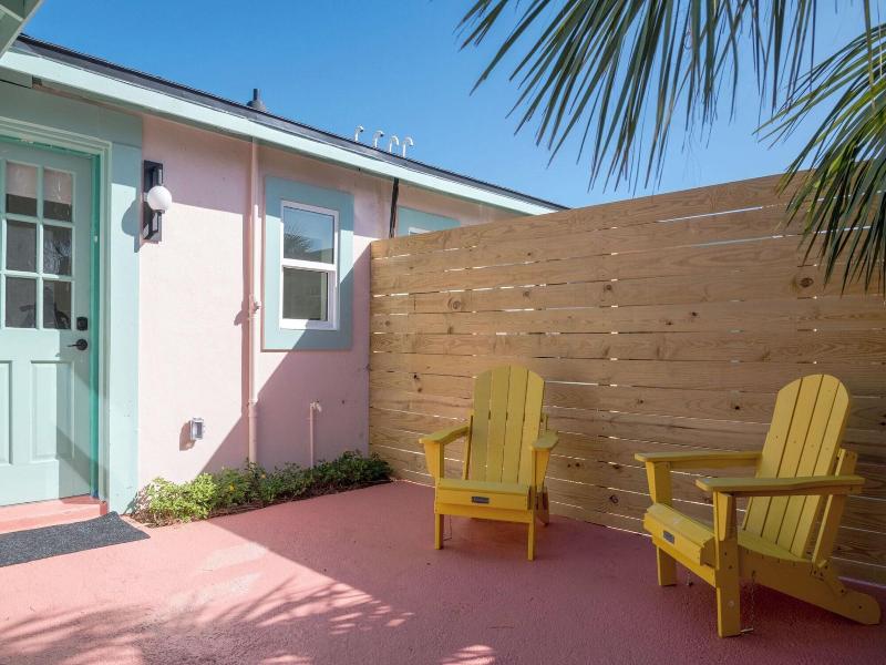 Haleys Court Boutique Motel image
