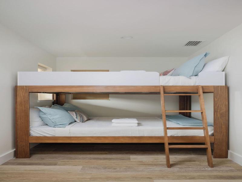 Haleys Court Boutique Motel image