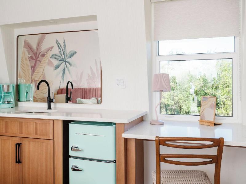 Haleys Court Boutique Motel image