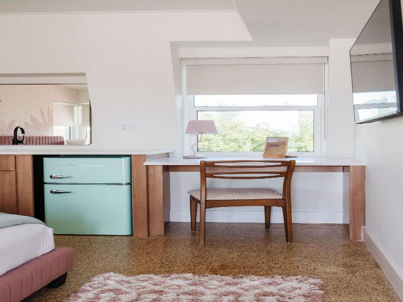 Haleys Court Boutique Motel image