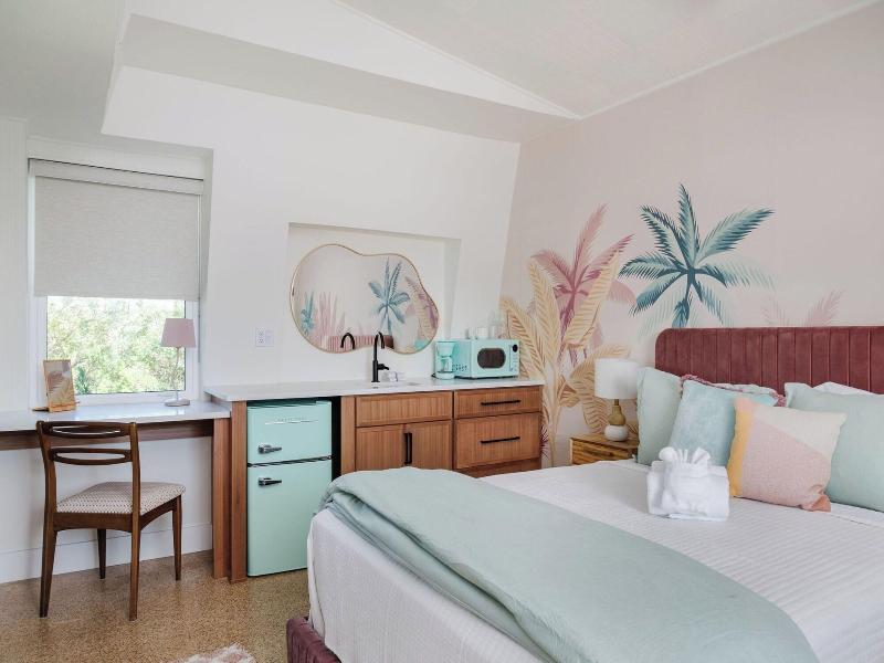 Haleys Court Boutique Motel image