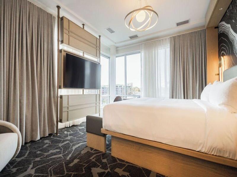 Posh On Kirkwood A Boutique Hotel image