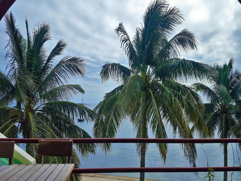 Tres Cocos Resort image