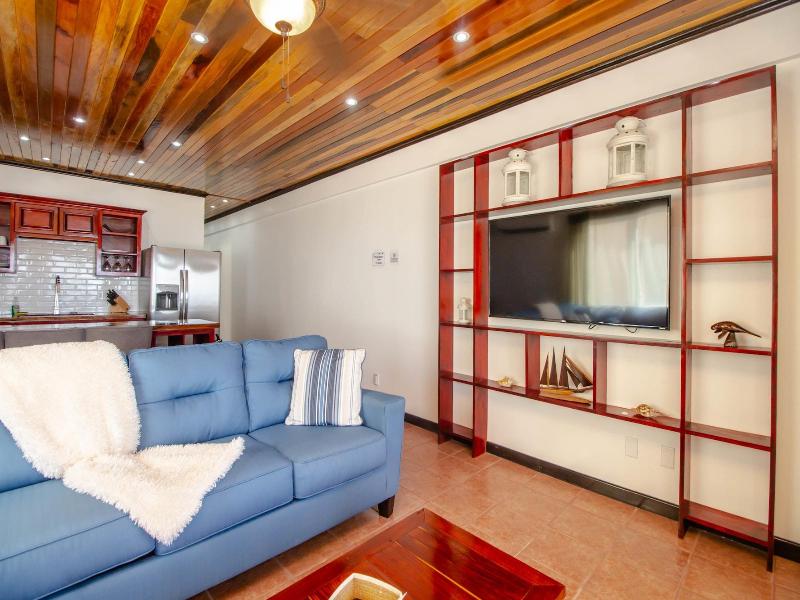 Tres Cocos Resort image