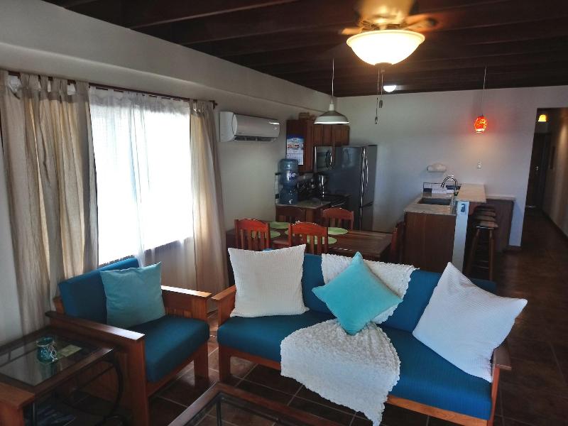 Tres Cocos Resort image