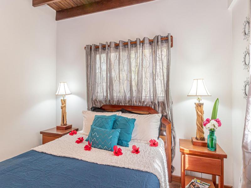 Tres Cocos Resort image