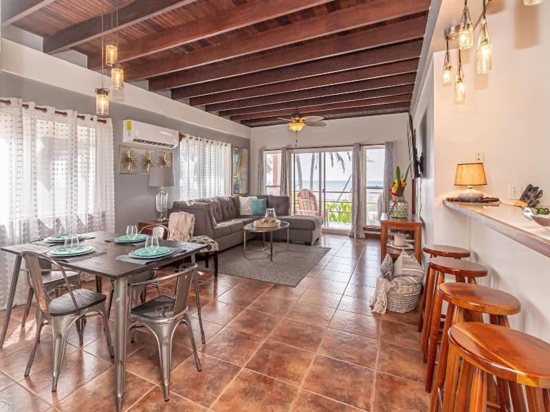 Tres Cocos Resort image