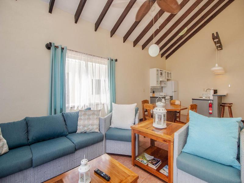 Tres Cocos Resort image