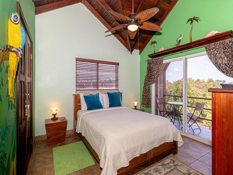 Tres Cocos Resort image