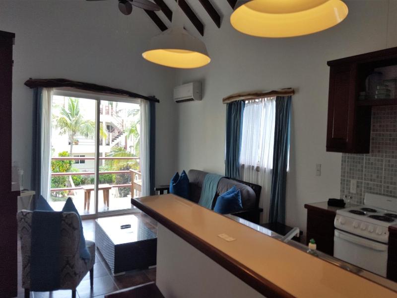Tres Cocos Resort image