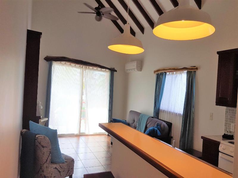 Tres Cocos Resort image
