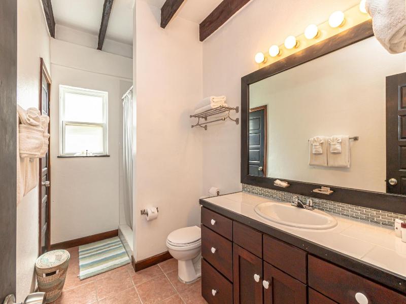 Tres Cocos Resort image