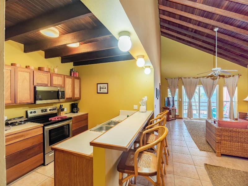 Tres Cocos Resort image