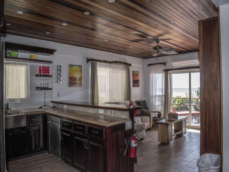 Tres Cocos Resort image