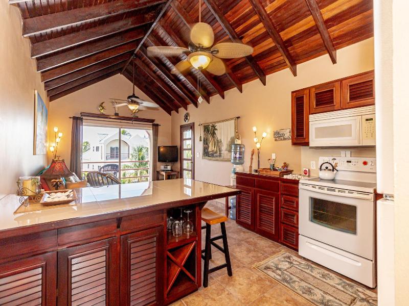 Tres Cocos Resort image
