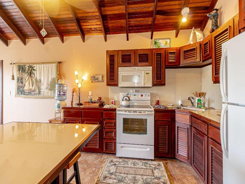 Tres Cocos Resort image