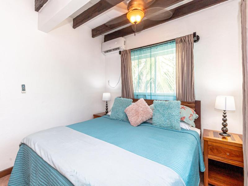 Tres Cocos Resort image