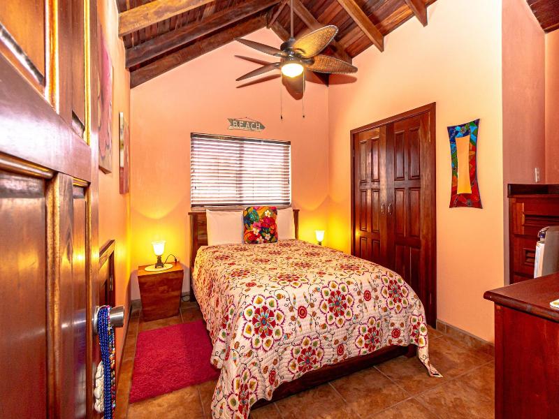 Tres Cocos Resort image