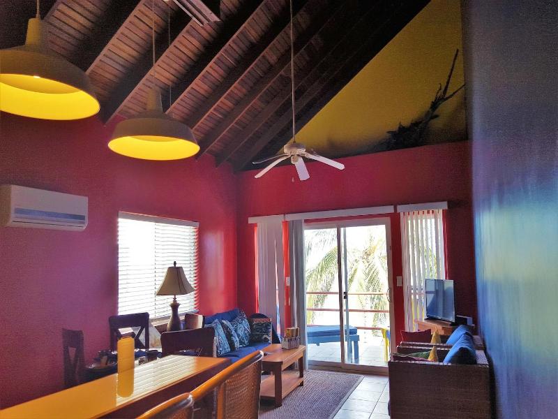 Tres Cocos Resort image