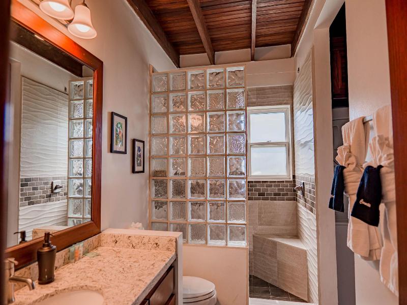Tres Cocos Resort image