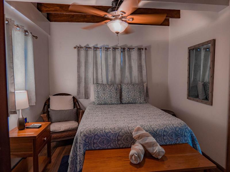 Tres Cocos Resort image
