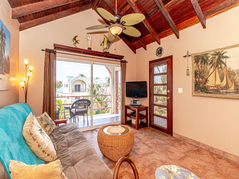 Tres Cocos Resort image