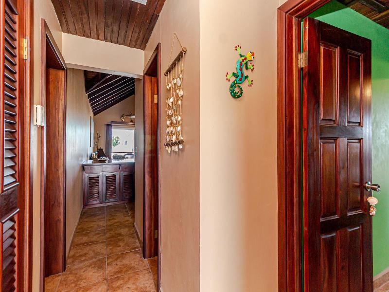 Tres Cocos Resort image