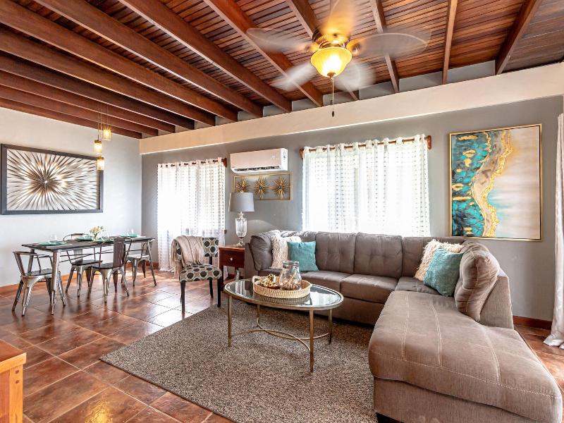 Tres Cocos Resort image