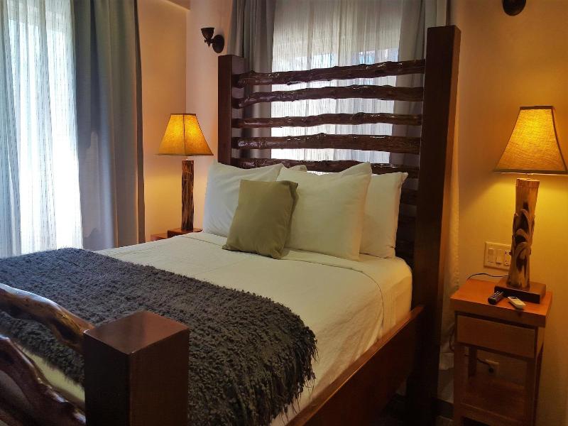 Tres Cocos Resort image