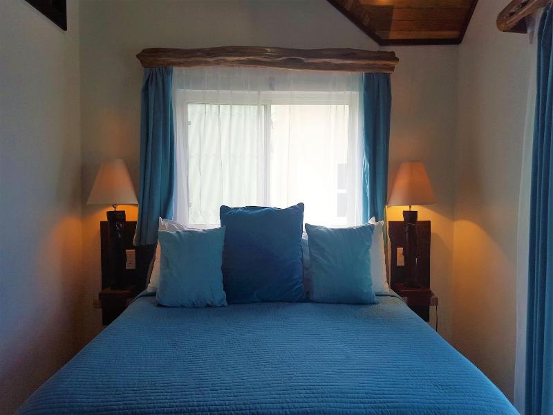 Tres Cocos Resort image